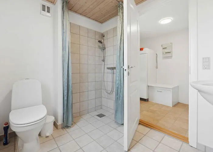 Дом отдыха Lovely In Snode Langeland